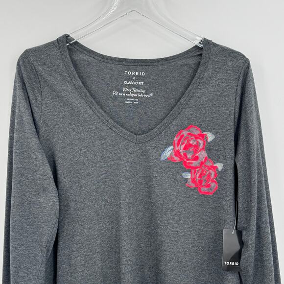 Torrid blouse large Roses Flocked Girlfriend V-Neck Long Sleeve Tee gray NEW - Picture 2 of 8